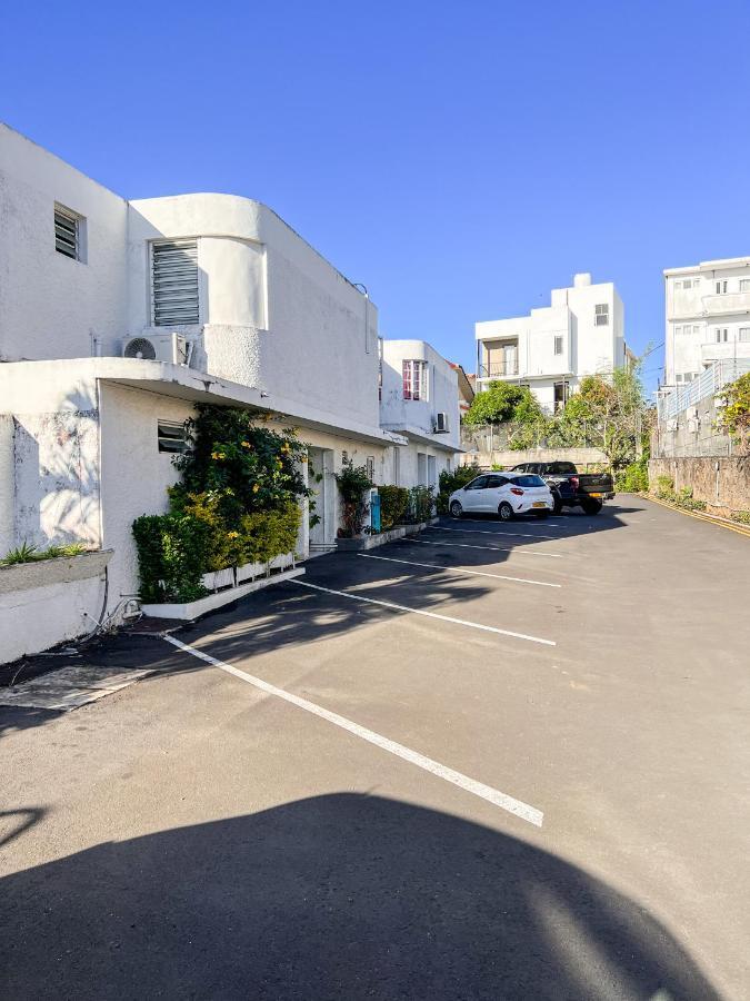Bleu Des Zil Apartment Grand Baie Exterior photo