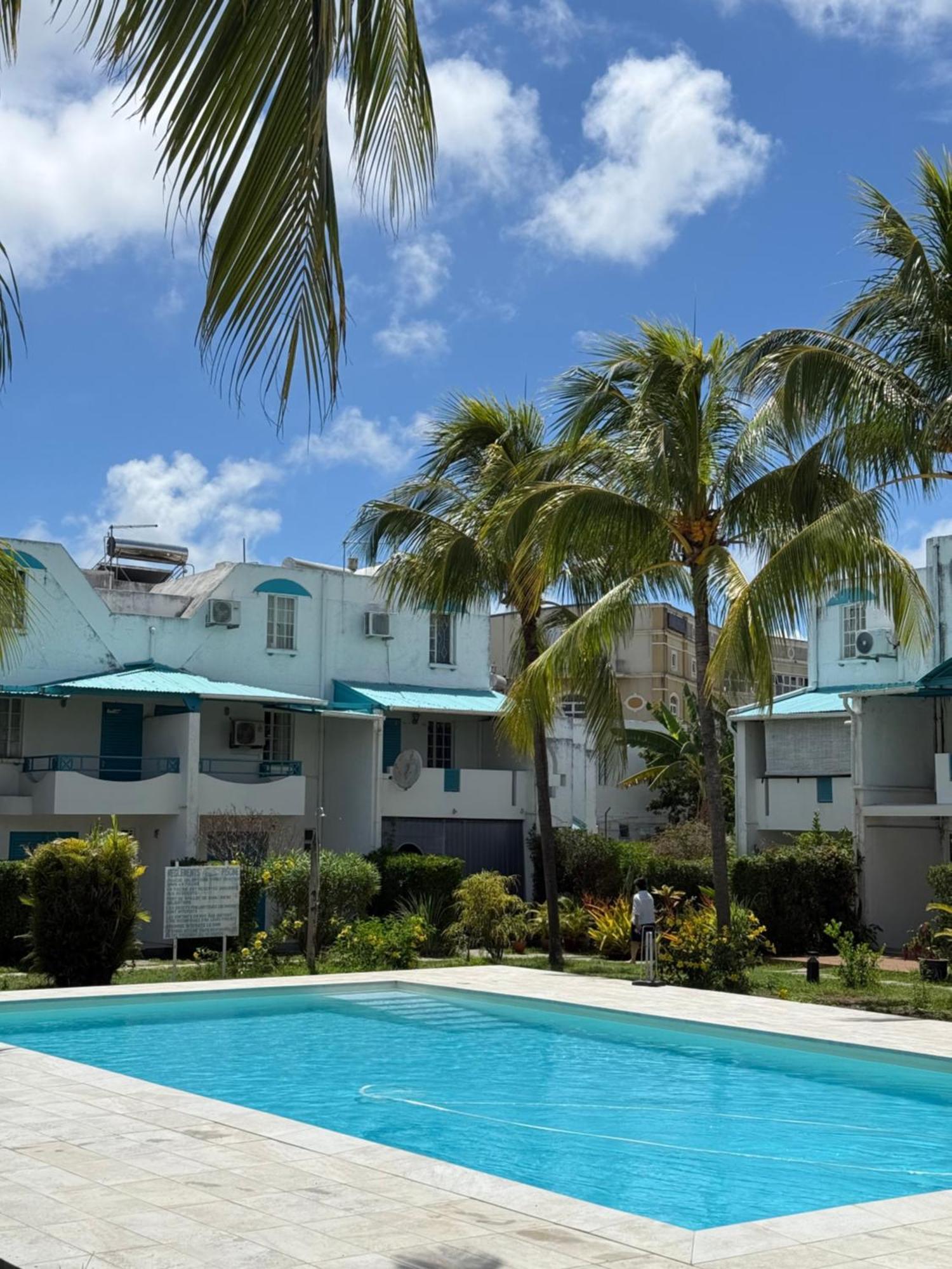 Bleu Des Zil Apartment Grand Baie Exterior photo
